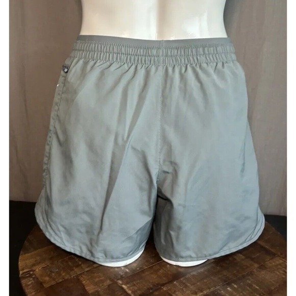 Nike Women's Grey Dri Fit Running Shorts Zip Pocket Size Xsmall - Picture 14 of 14